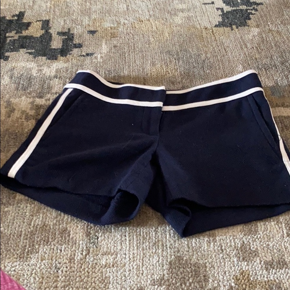 Navy and white shorts! Ann Taylor petites. - Picture 2 of 5
